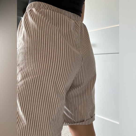 Vintage ALIA 100% Cotton Strip Shorts - Picture 5 of 8